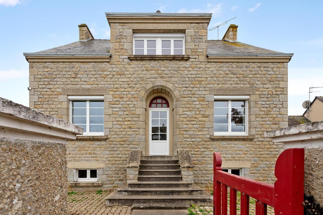 Loft British Au Pied Du Mont ! Apartment Pontorson Exterior foto